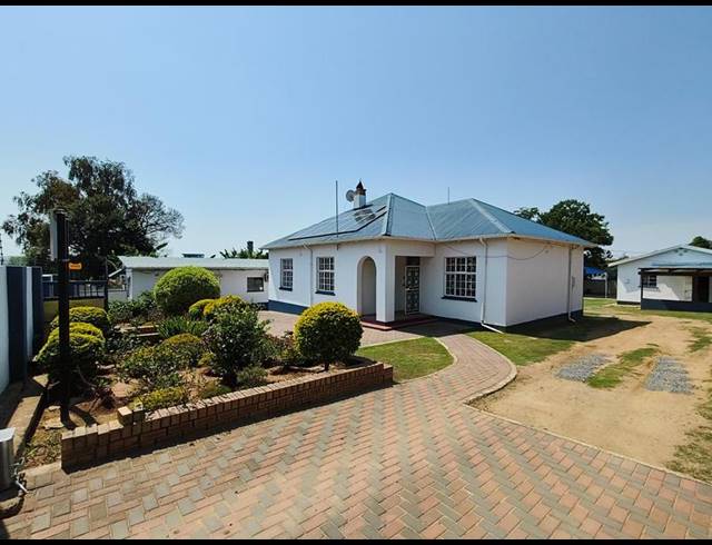 BUSINESS FOR SALE IN MTHATHA CENTRAL